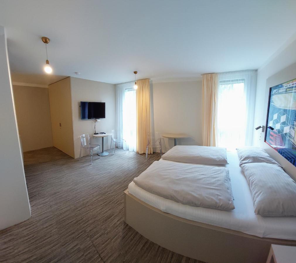Smarthotel Nezvalova Archa Оломоуц Екстер'єр фото