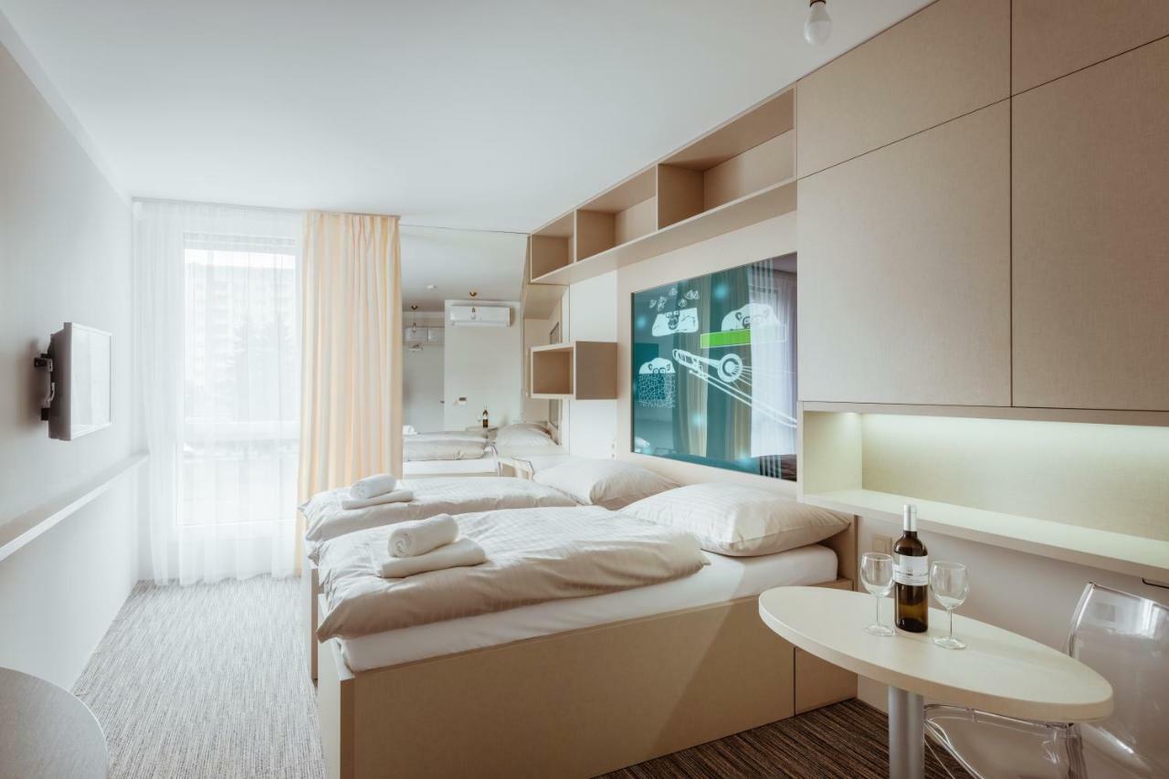Smarthotel Nezvalova Archa Оломоуц Екстер'єр фото